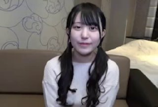 高级会所2000元选了2个性感漂亮的美女玩双飞,最后发现穿黑丝的丰满性感又漂亮忍不住一直操她,干的嗷嗷叫!